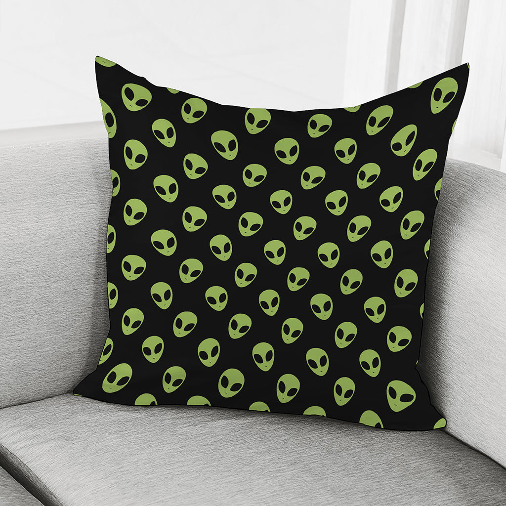Green Alien Face Pattern Print Pillow Cover