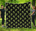 Green Alien Face Pattern Print Quilt