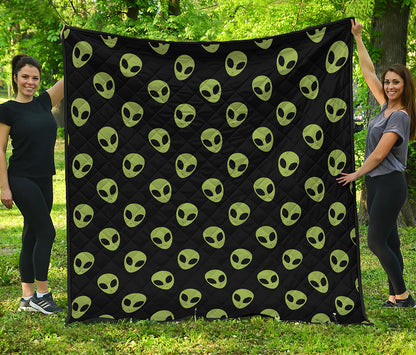 Green Alien Face Pattern Print Quilt