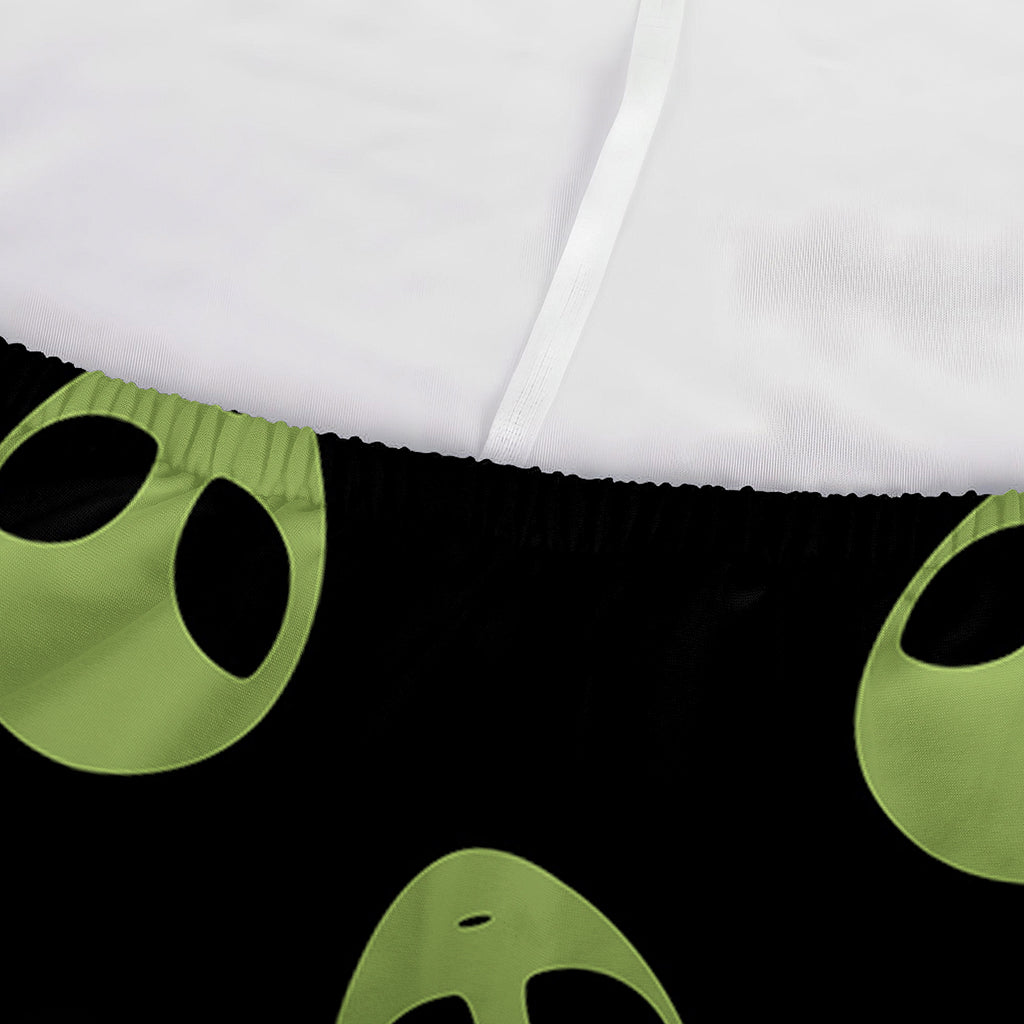Green Alien Face Pattern Print Sofa Cover