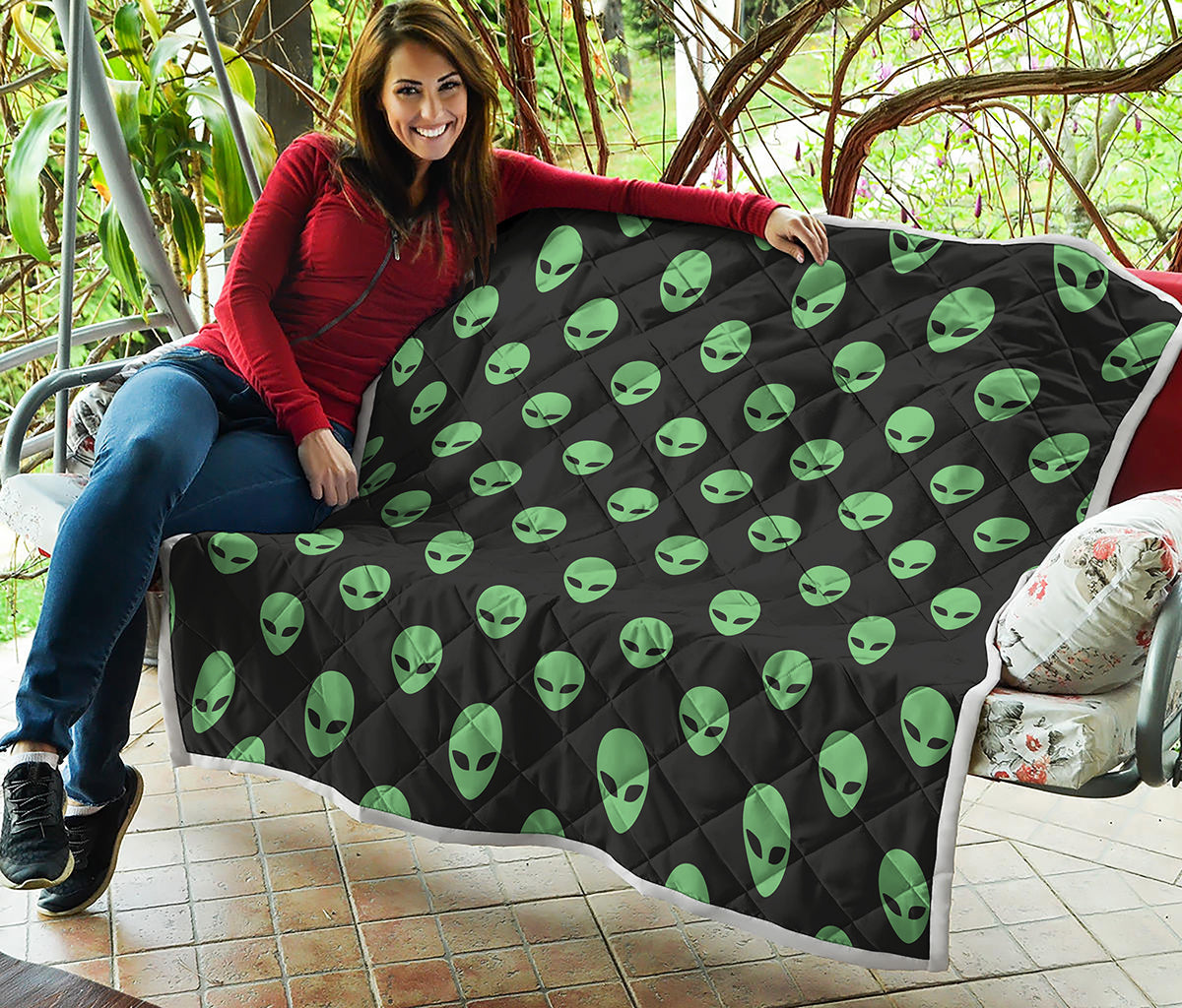 Green Alien Face Print Quilt