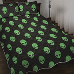 Green Alien Face Print Quilt Bed Set