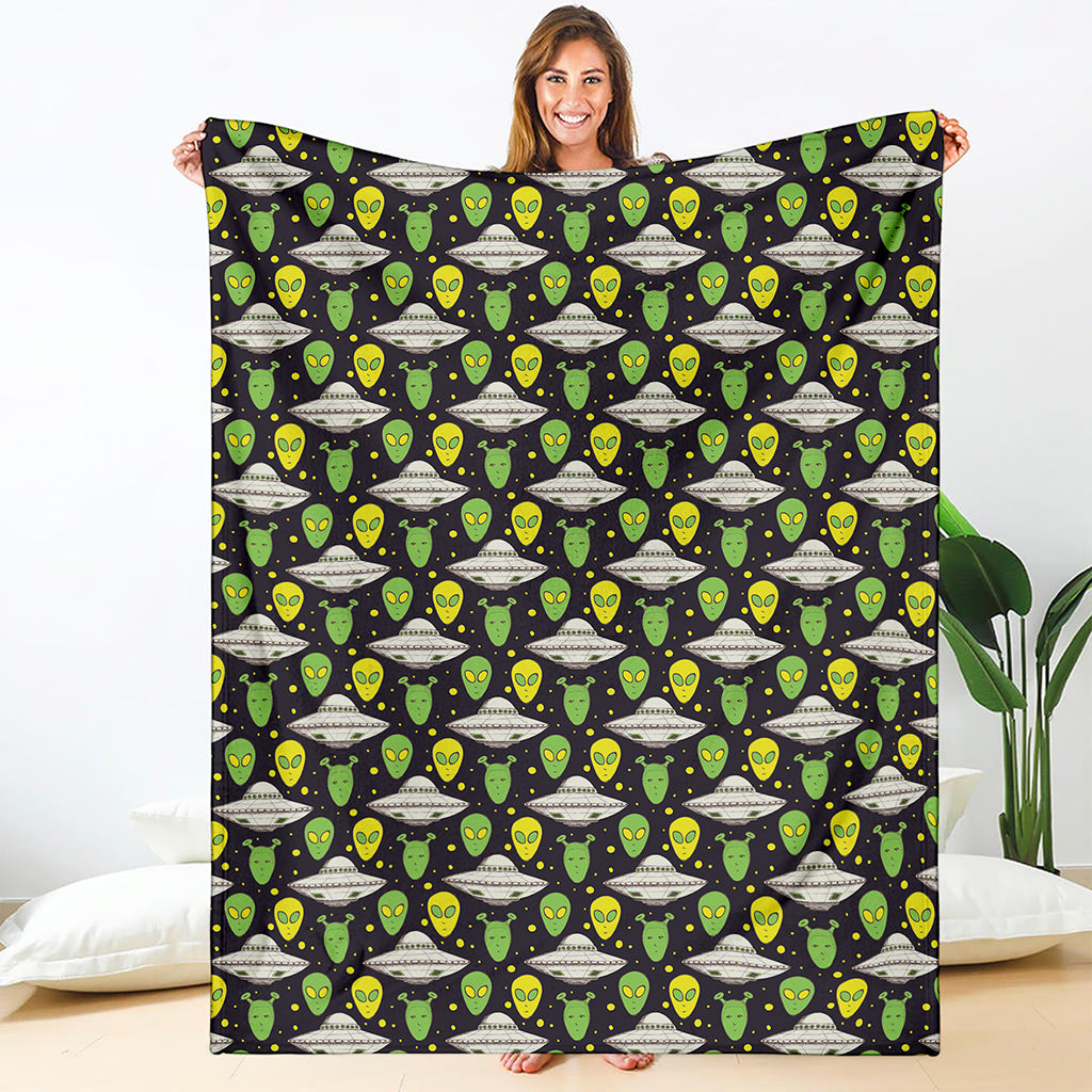 Green Alien UFO Space Print Blanket