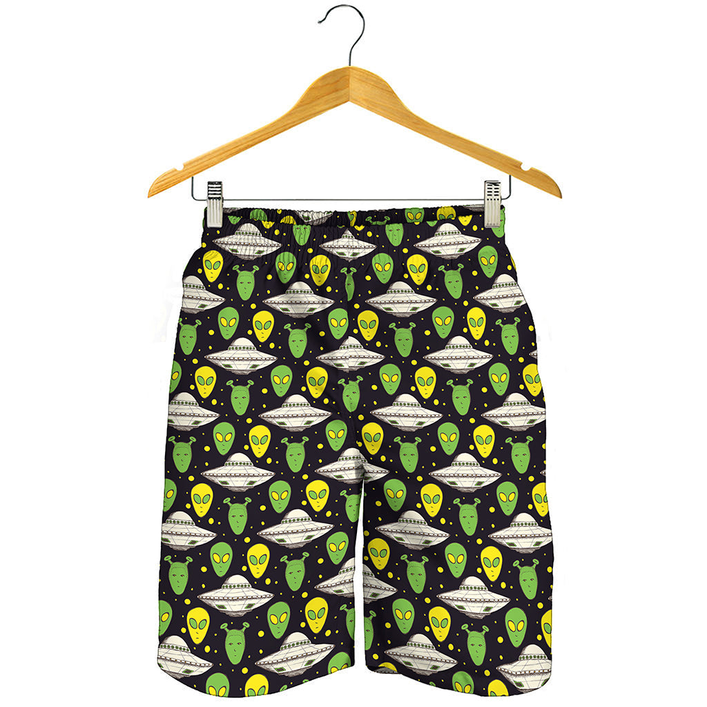 Green Alien UFO Space Print Men's Shorts