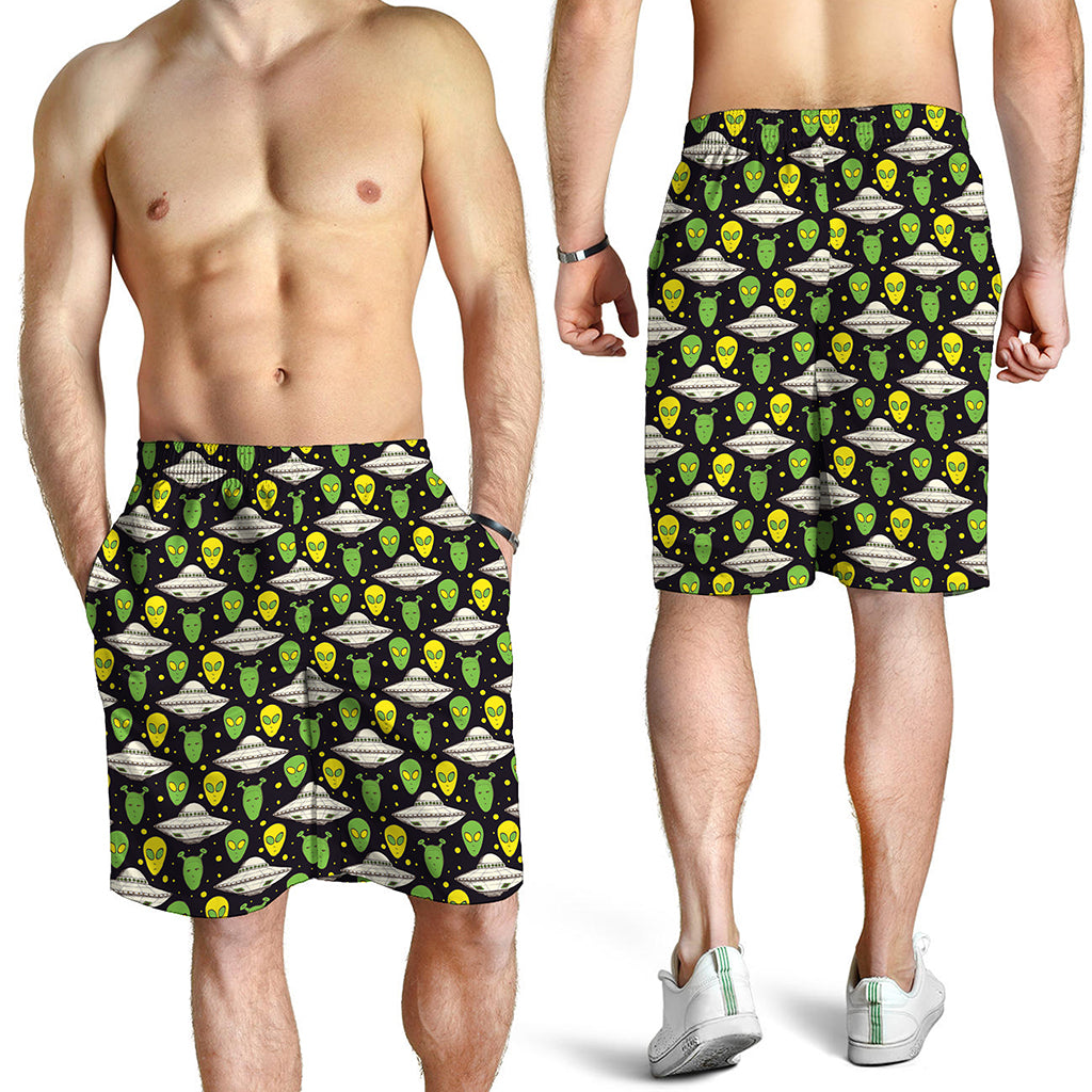 Green Alien UFO Space Print Men's Shorts