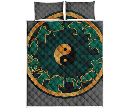 Green And Gold Chinese Zodiac Print Quilt Bed Set