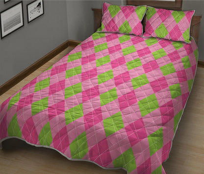 Green And Pink Argyle Pattern Print Quilt Bed Set