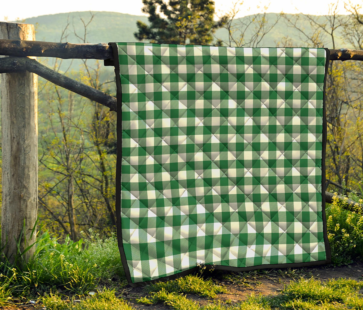 Green And White Buffalo Check Print Quilt
