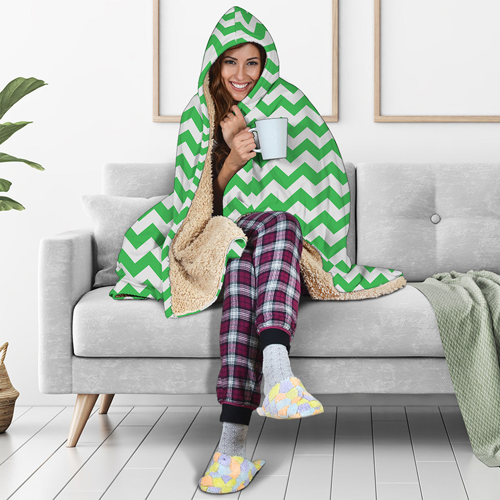 Green And White Chevron Pattern Print Hooded Blanket