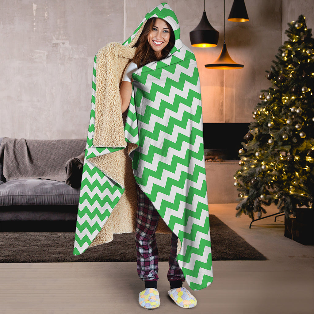 Green And White Chevron Pattern Print Hooded Blanket