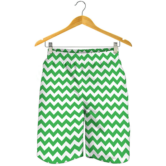 Green And White Chevron Pattern Print Men's Shorts