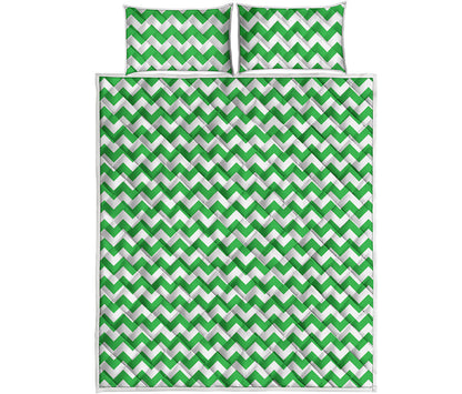 Green And White Chevron Pattern Print Quilt Bed Set