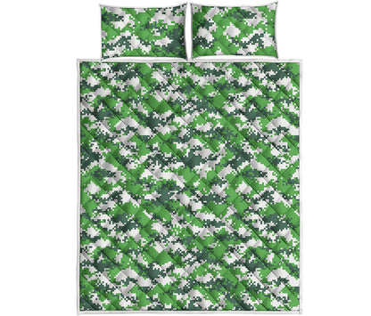 Green And White Digital Camo Print Quilt Bed Set