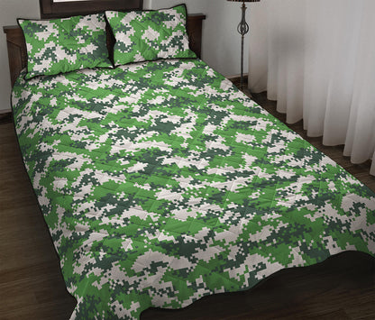 Green And White Digital Camo Print Quilt Bed Set