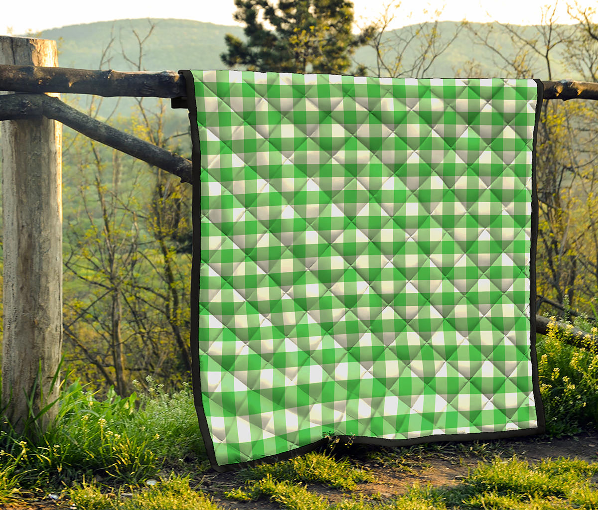 Green And White Gingham Pattern Print Quilt