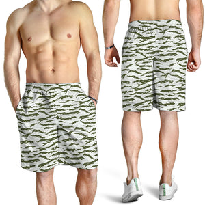 Green And White Tiger Stripe Camo Print Men's Shorts