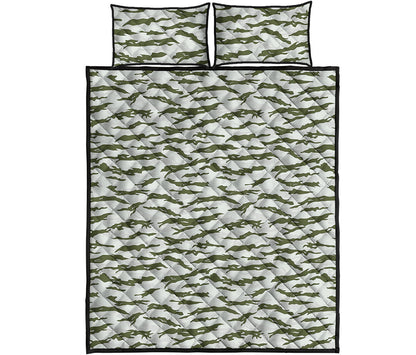 Green And White Tiger Stripe Camo Print Quilt Bed Set