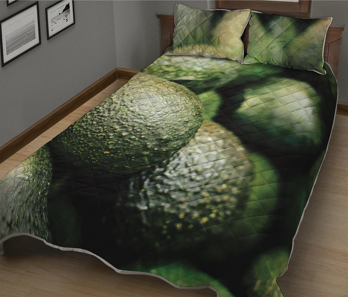 Green Avocado Print Quilt Bed Set