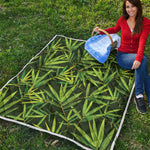 Green Bamboo Leaf Pattern Print Quilt