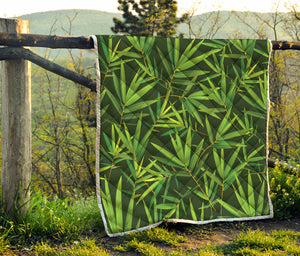 Green Bamboo Leaf Pattern Print Quilt