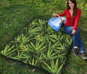 Green Bamboo Leaf Pattern Print Quilt