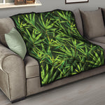 Green Bamboo Leaf Pattern Print Quilt