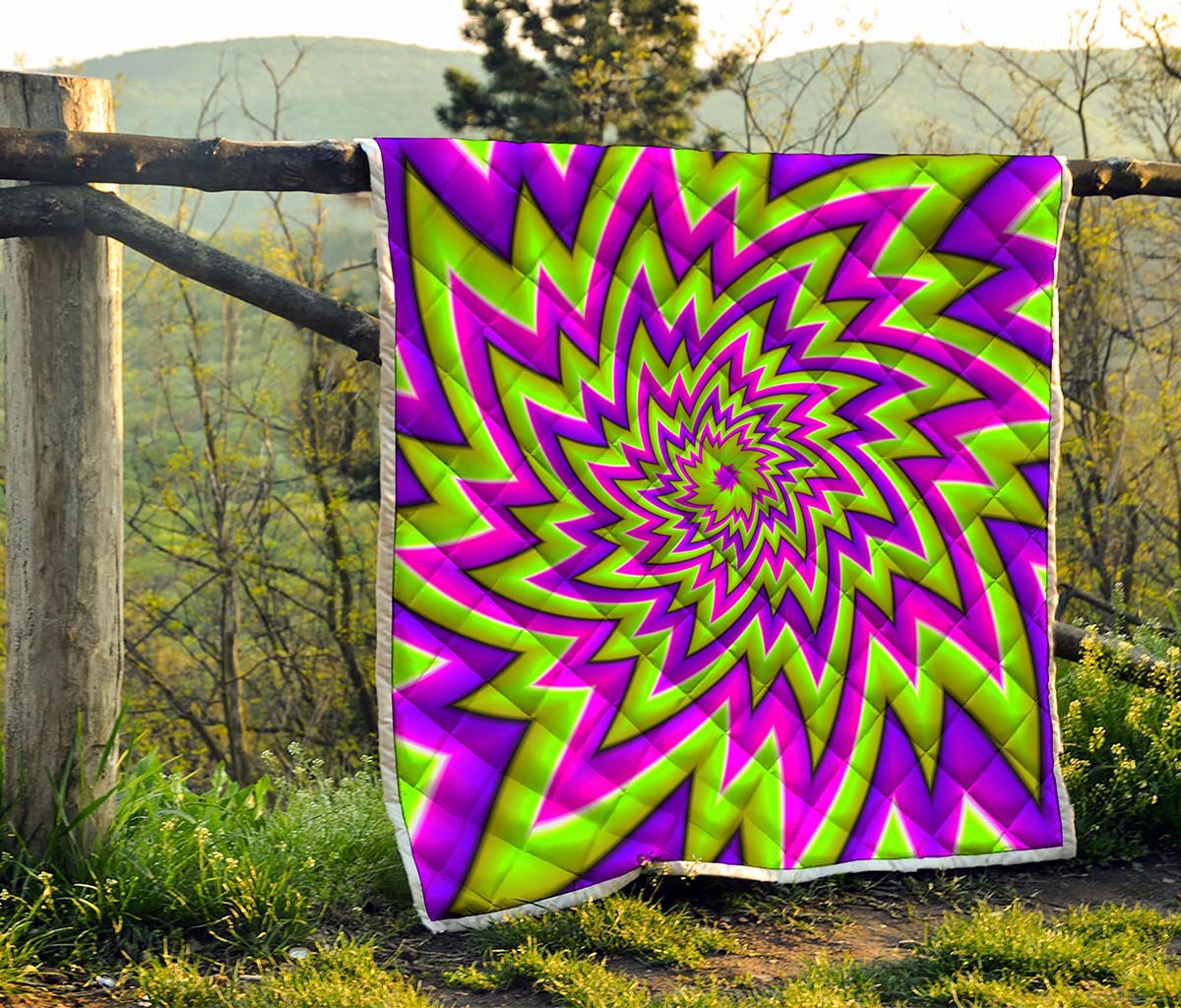 Green Big Bang Moving Optical Illusion Quilt