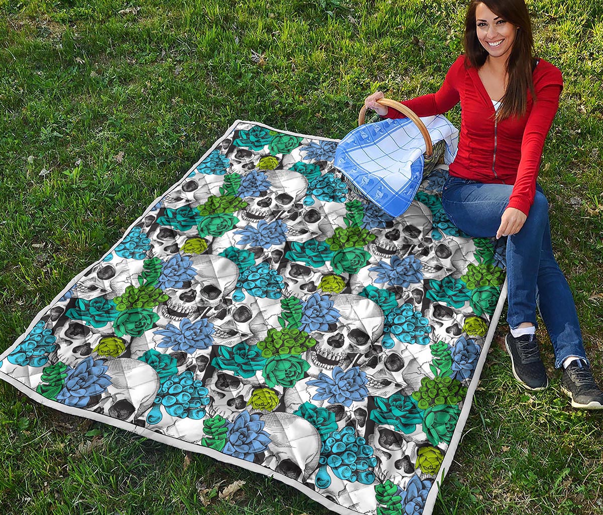 Green Blue Flowers Skull Pattern Print Quilt
