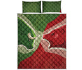 Green Bull And Red Bear Stock Print Quilt Bed Set
