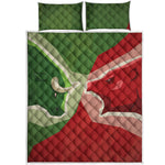 Green Bull And Red Bear Stock Print Quilt Bed Set