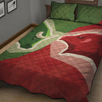 Green Bull And Red Bear Stock Print Quilt Bed Set