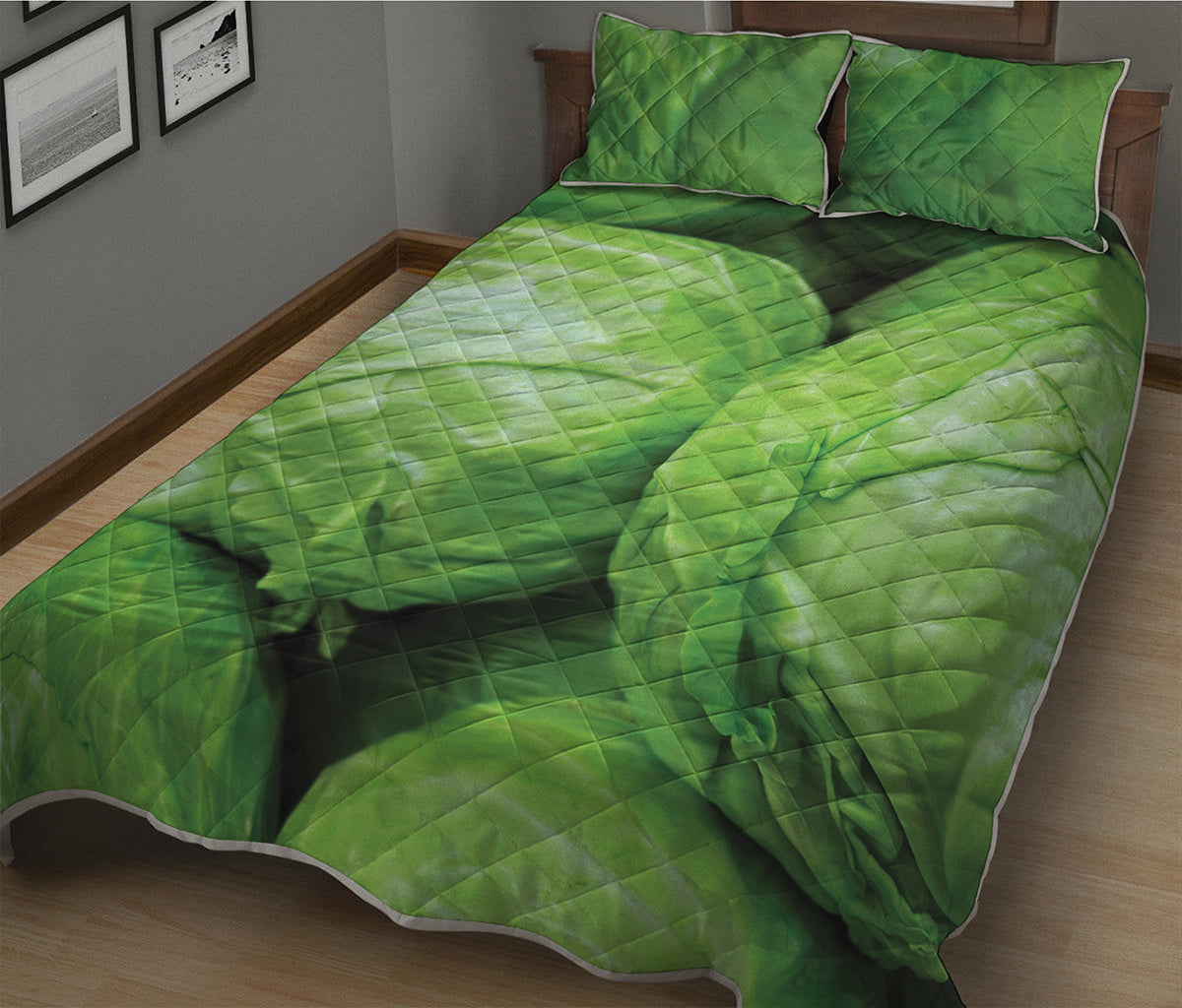 Green Cabbage Print Quilt Bed Set