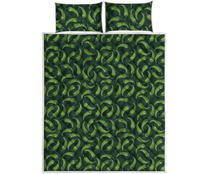 Green Chili Peppers Pattern Print Quilt Bed Set