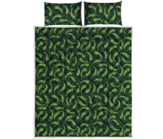 Green Chili Peppers Pattern Print Quilt Bed Set