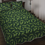 Green Chili Peppers Pattern Print Quilt Bed Set