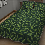 Green Chili Peppers Pattern Print Quilt Bed Set