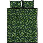 Green Chili Peppers Pattern Print Quilt Bed Set