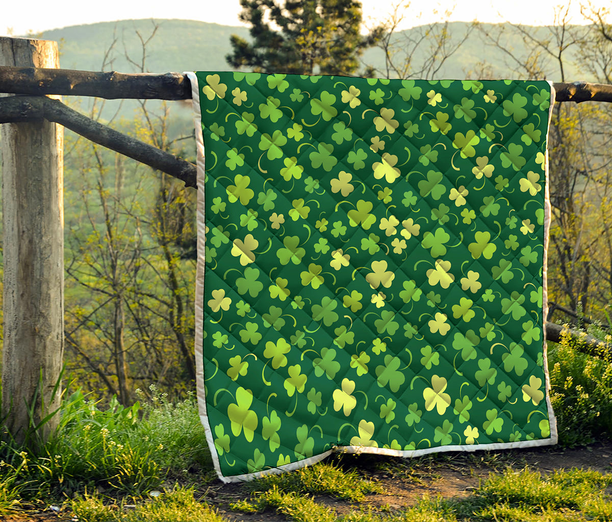 Green Clover Saint Patrick's Day Print Quilt