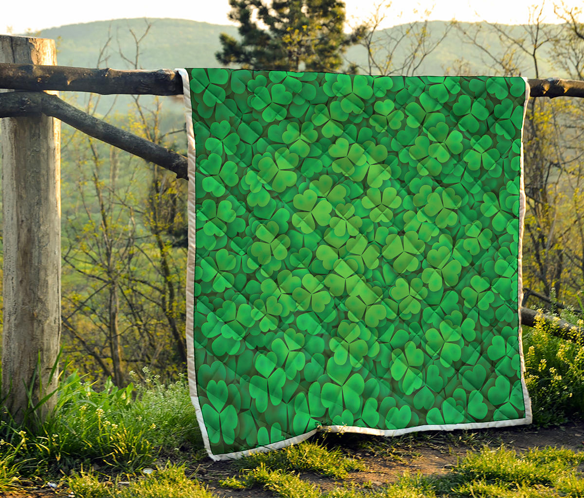 Green Clover St. Patrick's Day Print Quilt
