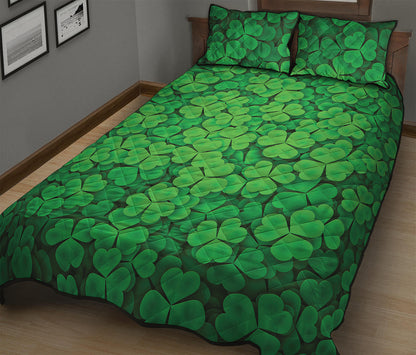 Green Clover St. Patrick's Day Print Quilt Bed Set