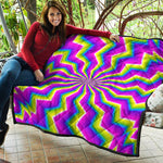 Green Dizzy Moving Optical Illusion Quilt