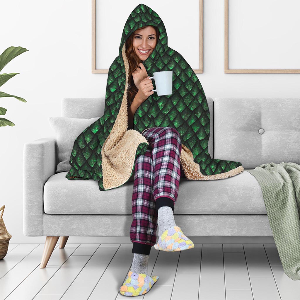 Green Dragon Scales Pattern Print Hooded Blanket