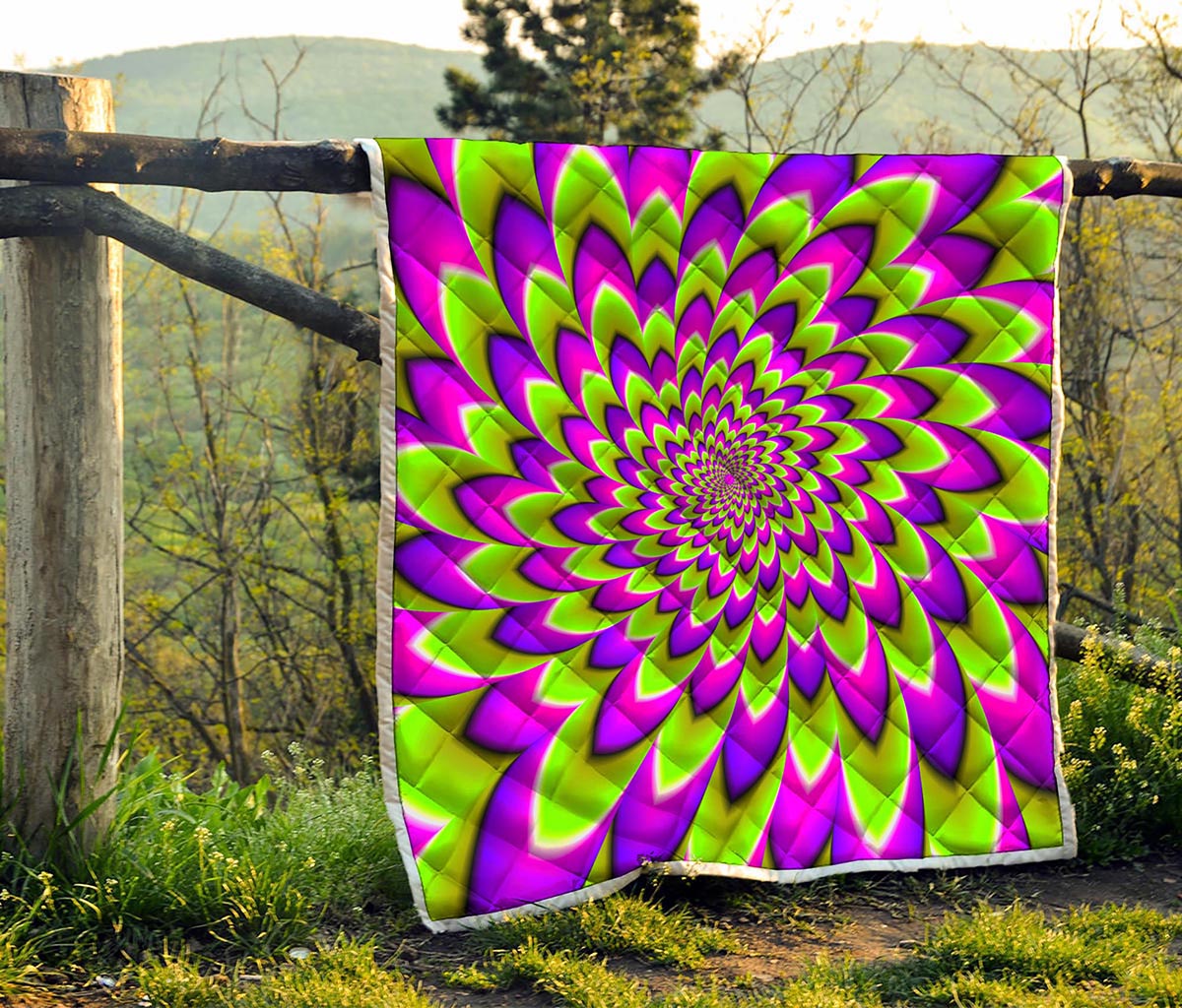 Green Expansion Moving Optical Illusion Quilt