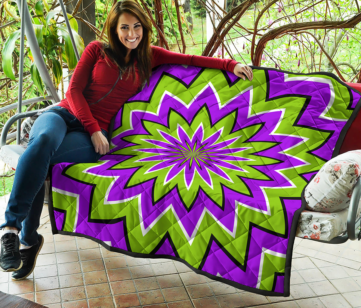 Green Flower Moving Optical Illusion Quilt