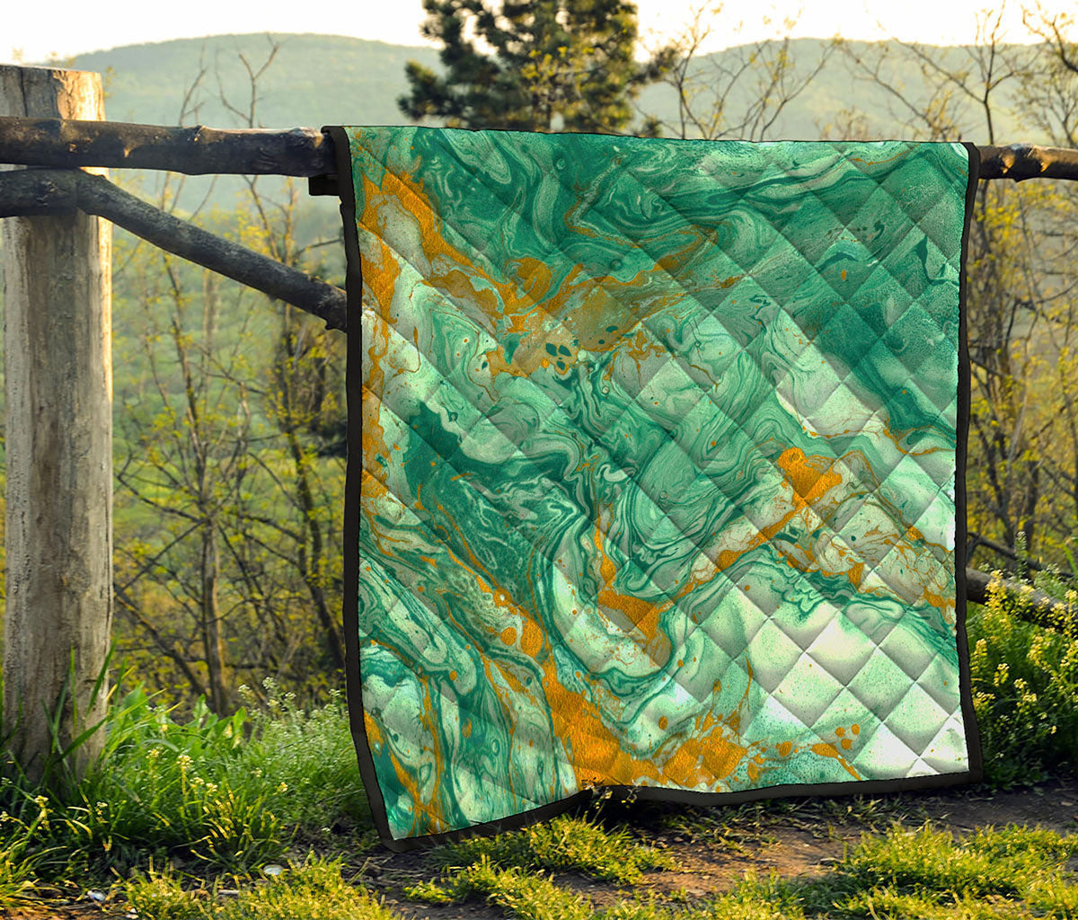 Green Gold Liquid Marble Print Quilt