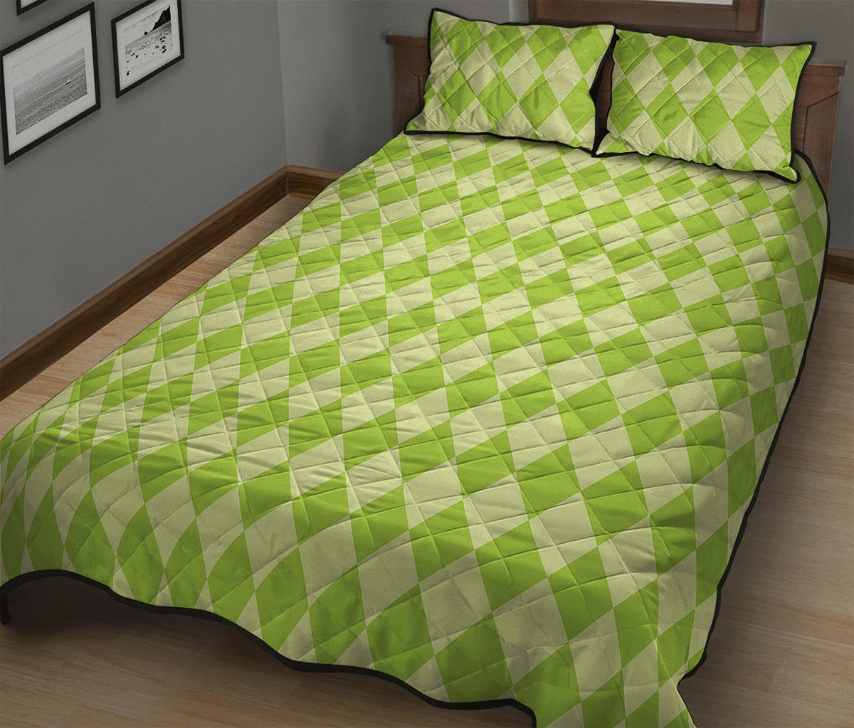Green Harlequin Pattern Print Quilt Bed Set