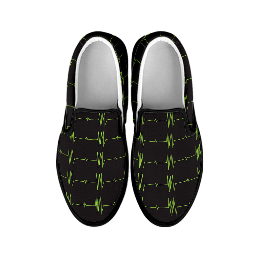 Green Heartbeat Pattern Print Black Slip On Shoes