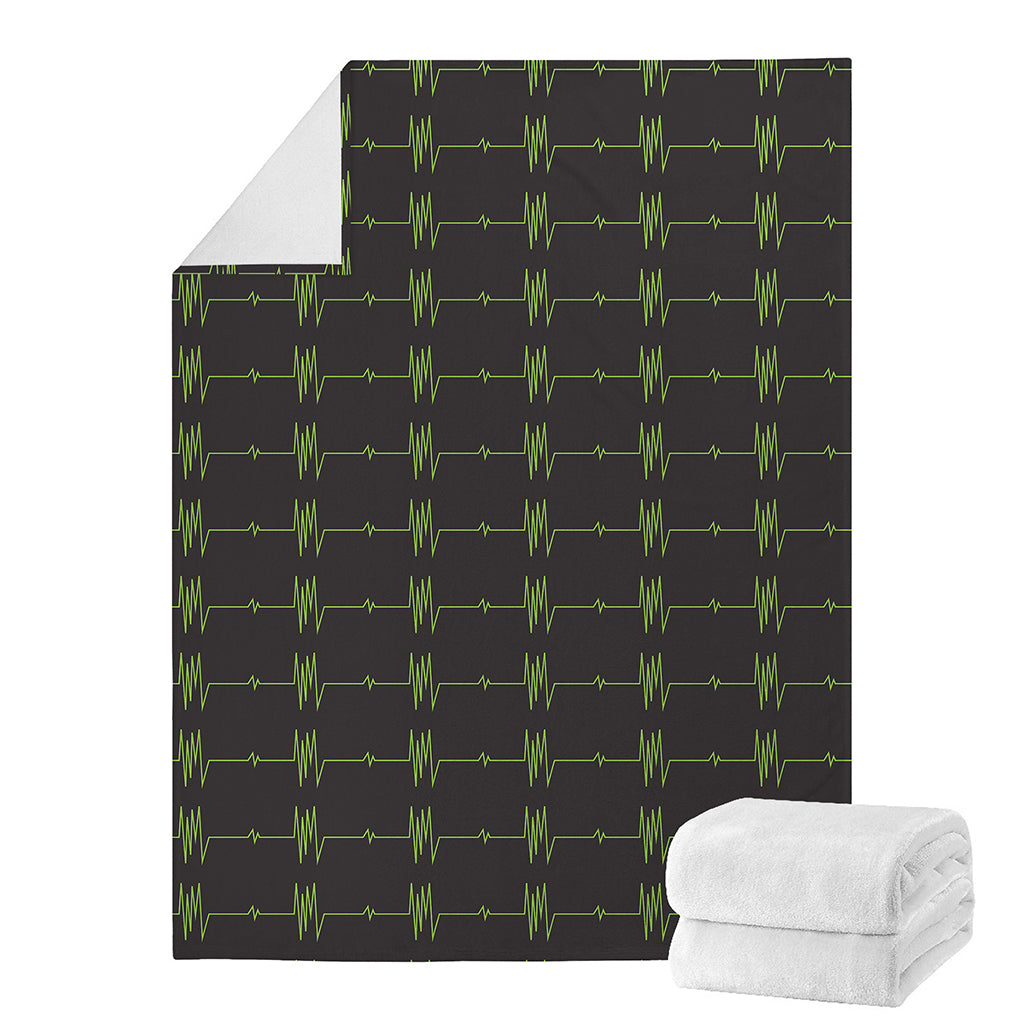Green Heartbeat Pattern Print Blanket