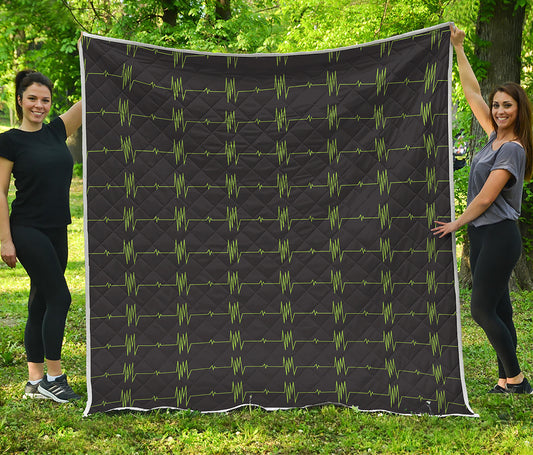 Green Heartbeat Pattern Print Quilt