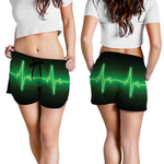 Green Heartbeat Print Women's Shorts